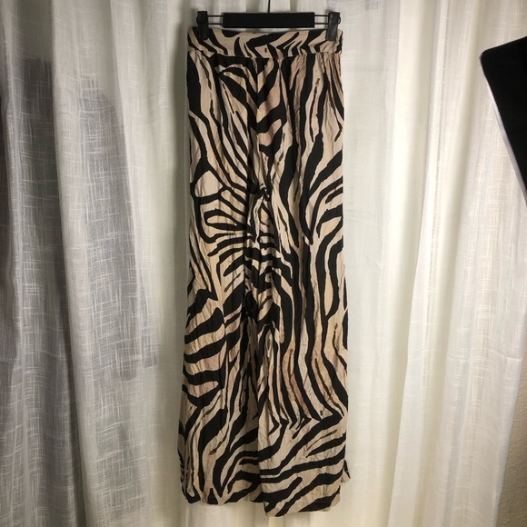 Zebra Print Wide Leg Pants size 2 - Picture 4 of 14